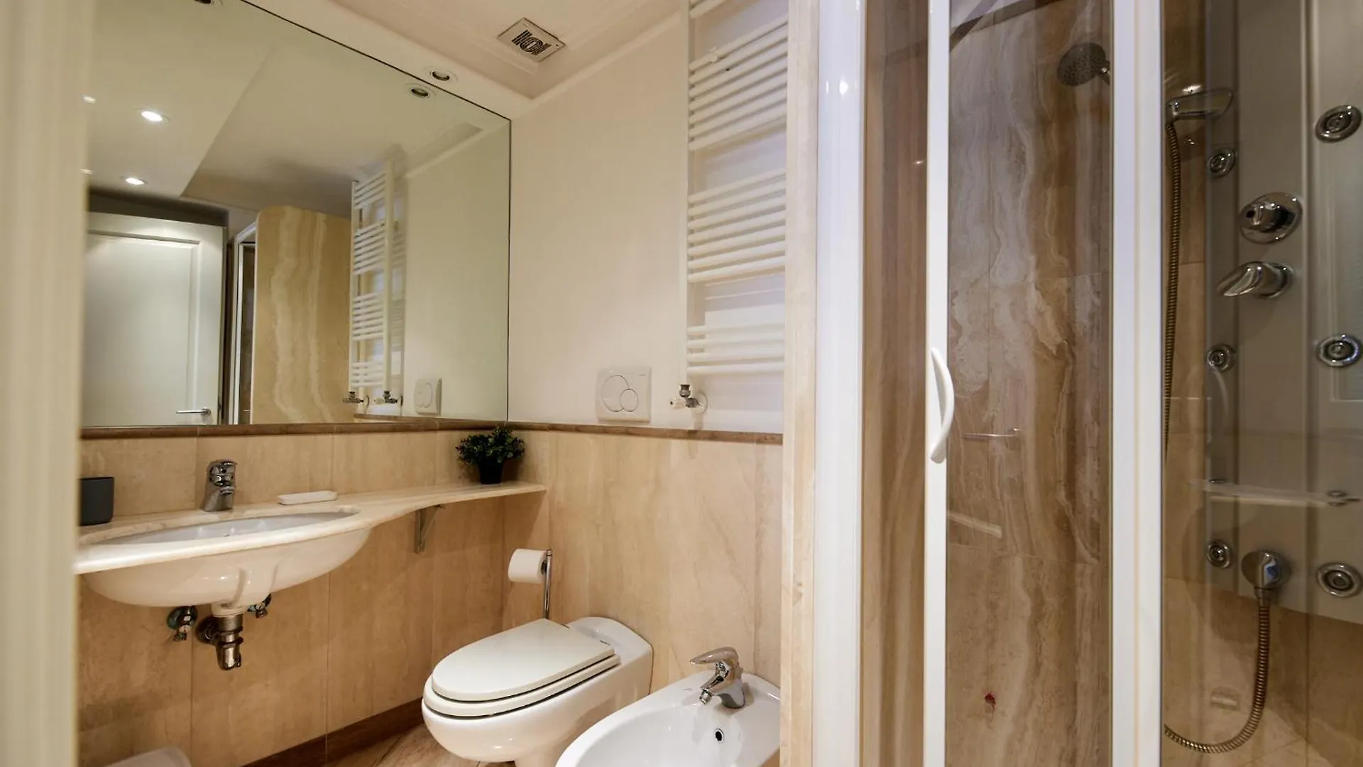 Iflat Retro Chic Apartment In Prati 罗马