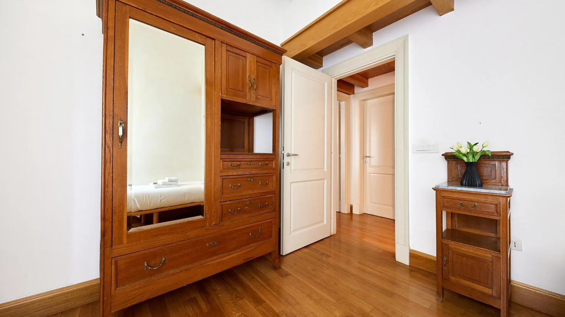 Iflat Retro Chic Apartment In Prati 罗马