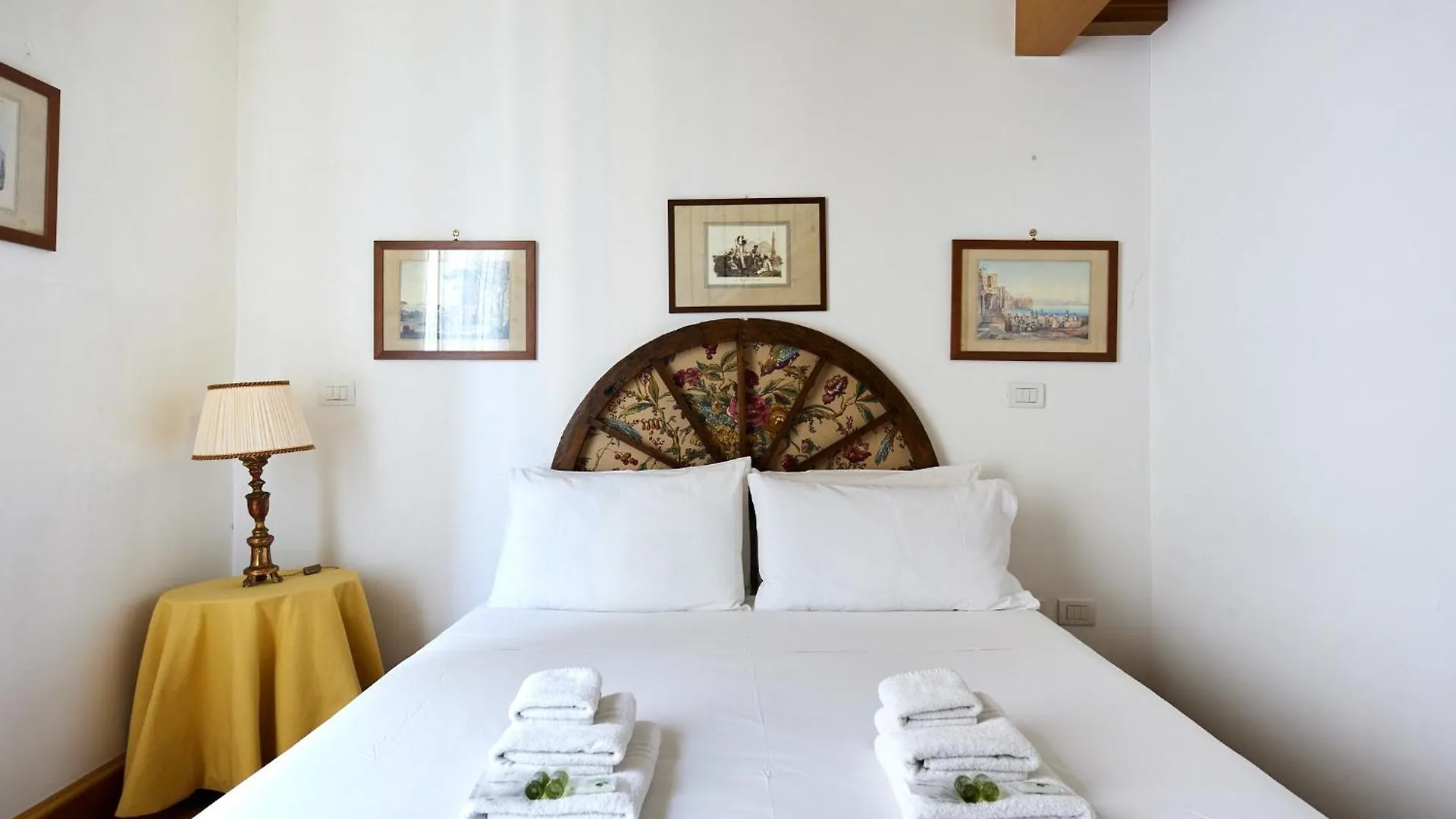 Iflat Retro Chic Apartment In Prati Rome