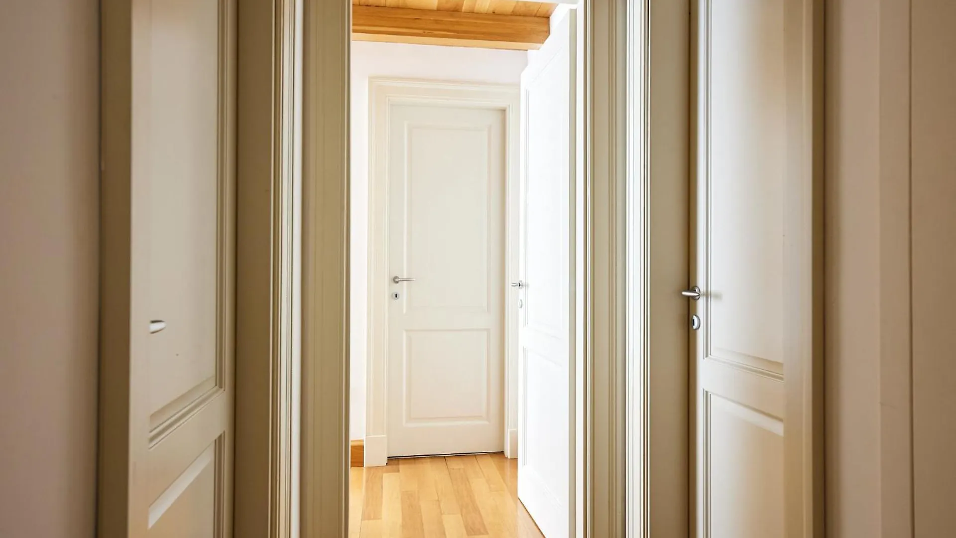 Iflat Retro Chic Apartment In Prati Rome